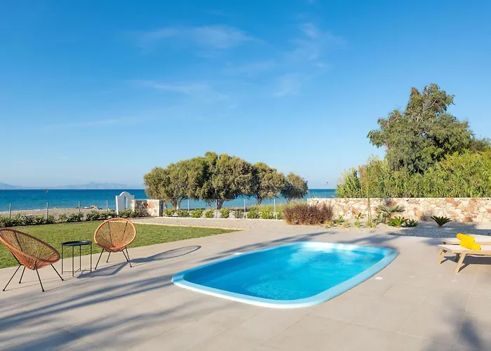 Kyra Beachfront House In Rhodes Willa
