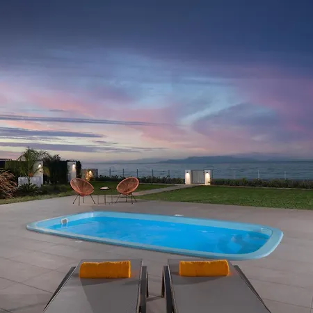 Villa Kyra Beachfront House In Rhodes